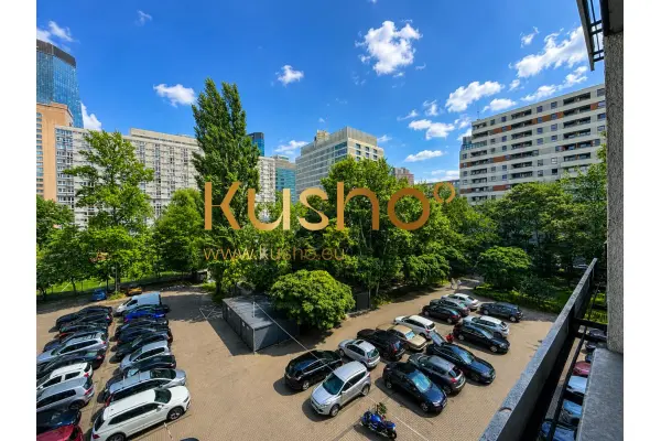 Warszawa, Śródmieście, Centrum, Grzybowska, 3 Pokoje z Opcją 4 | Metro | Parking | Idealne dla Rodziny lub Inwestora